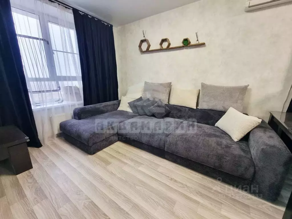 2-к кв. Волгоградская область, Волгоград ул. Имени Комиссара Милиции ... - Фото 1