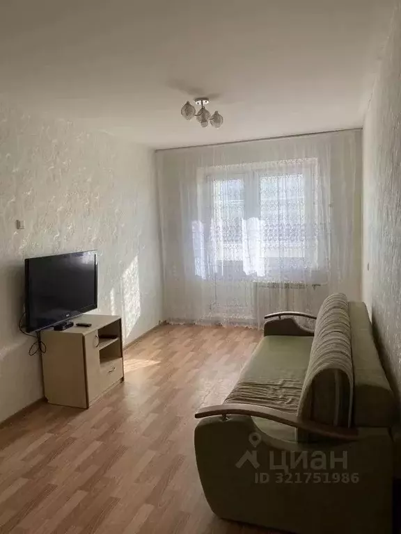 1-к кв. Татарстан, Казань Молодежная ул., 3 (32.0 м) - Фото 0