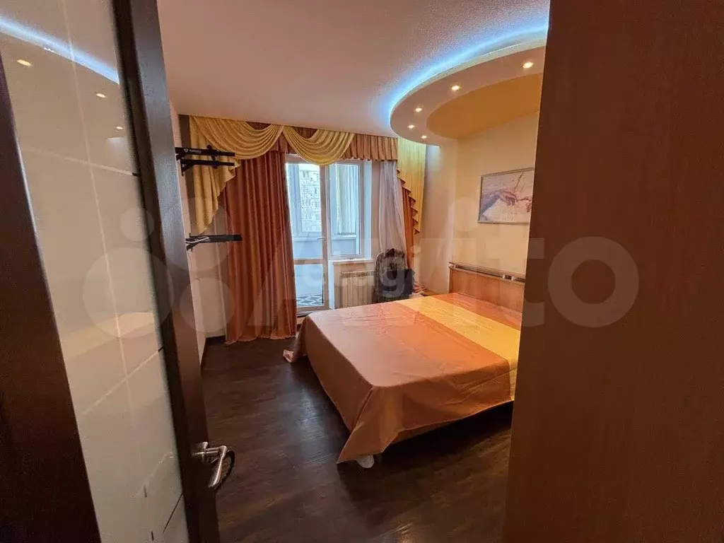 4-к. квартира, 90 м, 4/10 эт. - Фото 1