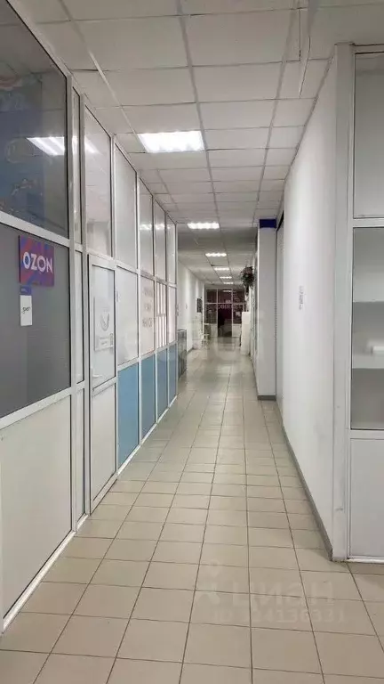 Торговая площадь в Саха (Якутия), Якутск ул. Федора Попова, 23 (34 м) - Фото 1