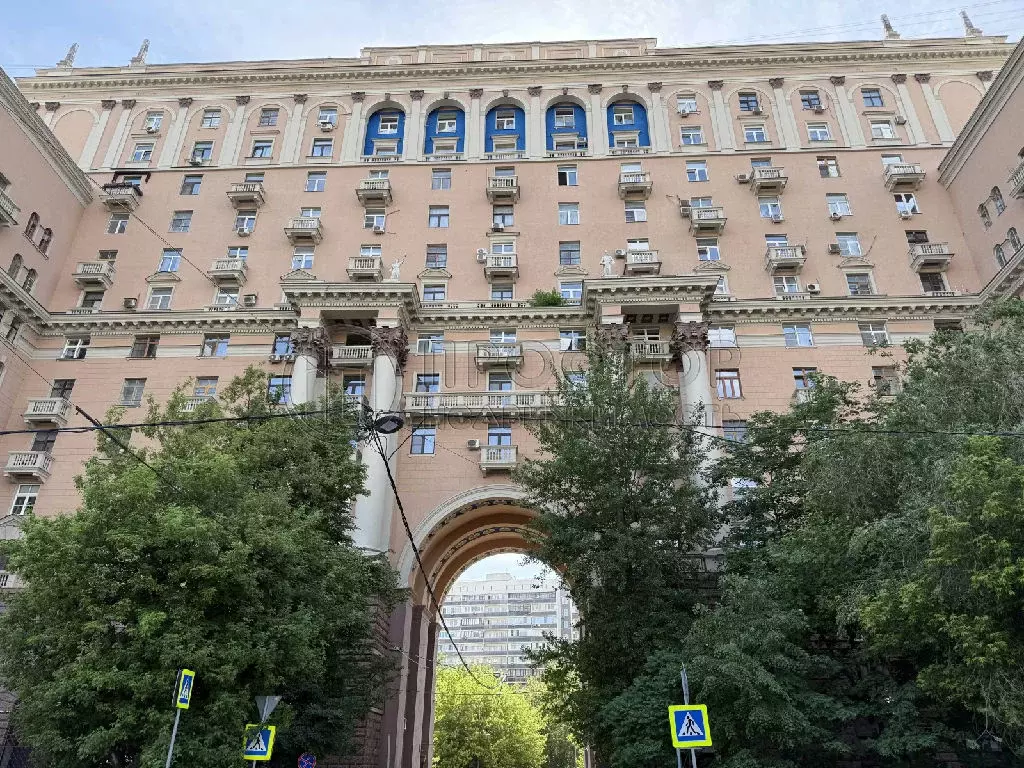 Продается 3-комнатная квартира - Фото 1