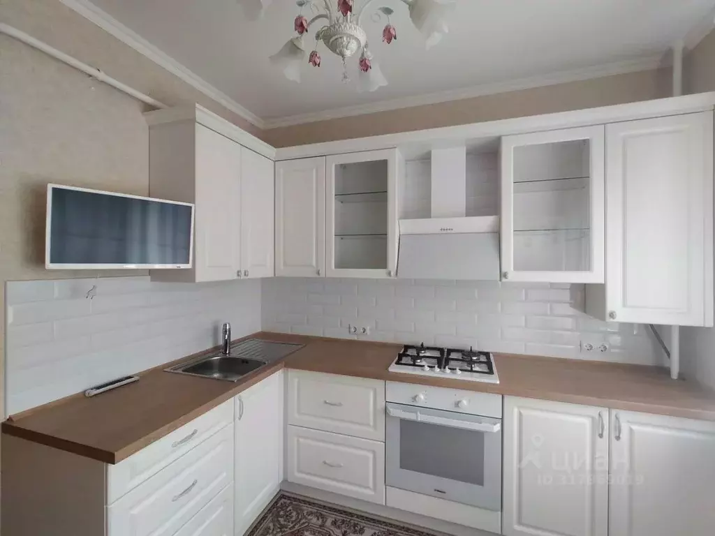 2-к кв. Новгородская область, Великий Новгород ул. Коровникова, 15к1 ... - Фото 0