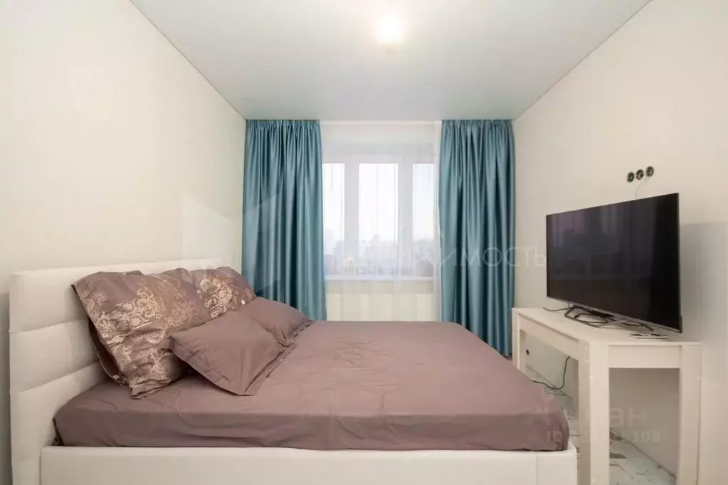 2-к кв. Тюменская область, Тюмень Новгородская ул., 14 (72.5 м) - Фото 1