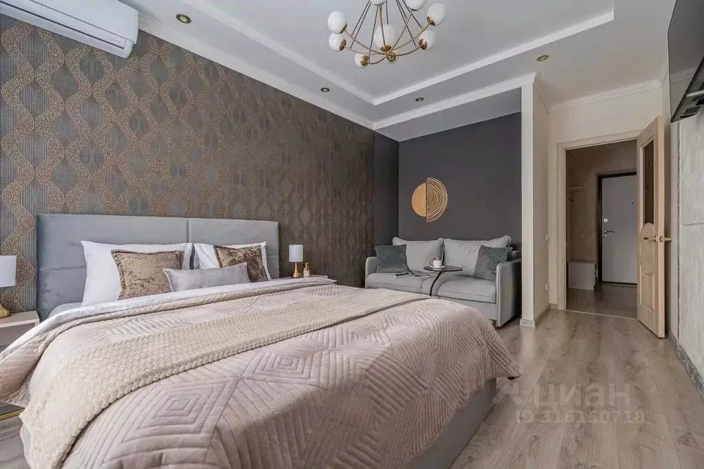 1-к кв. Свердловская область, Екатеринбург ул. Фурманова, 124 (33.0 м) - Фото 1