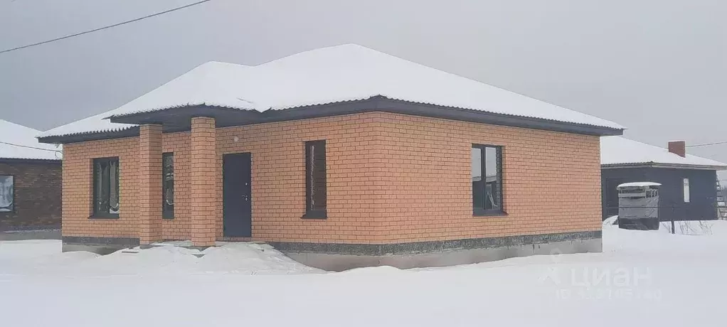 Коттедж в Башкортостан, Уфимский район, Зубовский сельсовет, с. ... - Фото 1