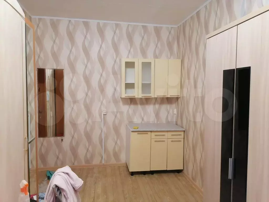 Комната 15,2 м в 9-к., 5/5 эт. - Фото 1