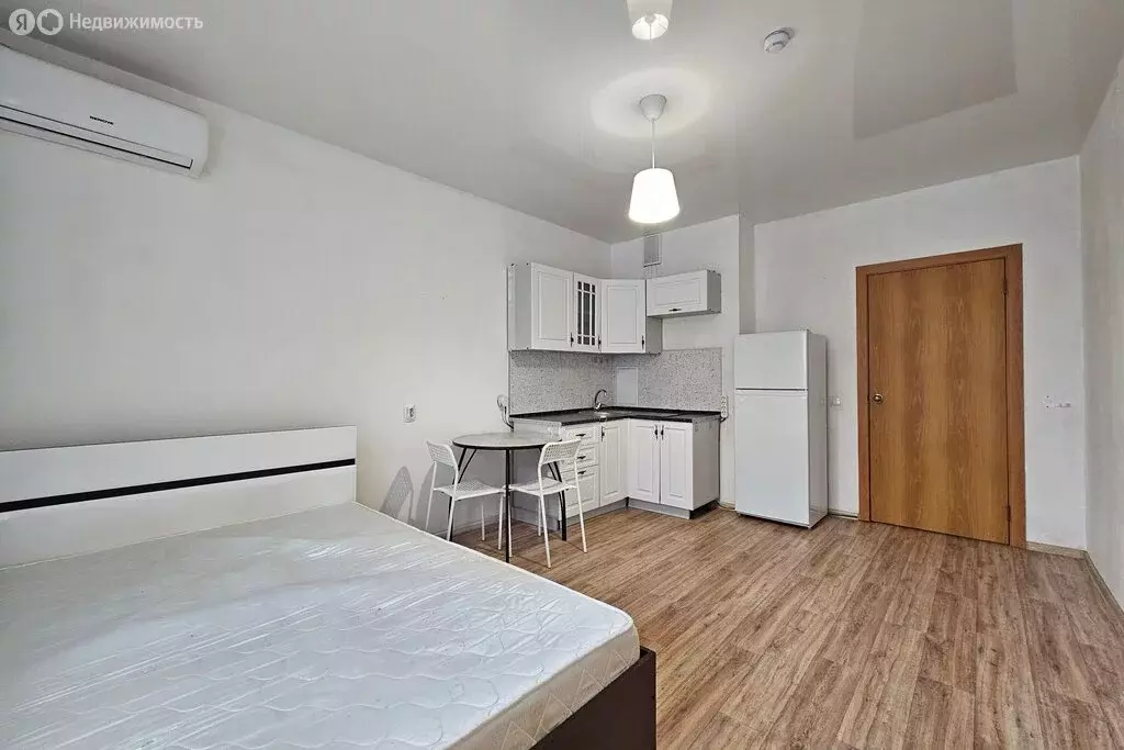 Квартира-студия: Краснодар, улица имени 40-летия Победы, 188 (30 м) - Фото 2