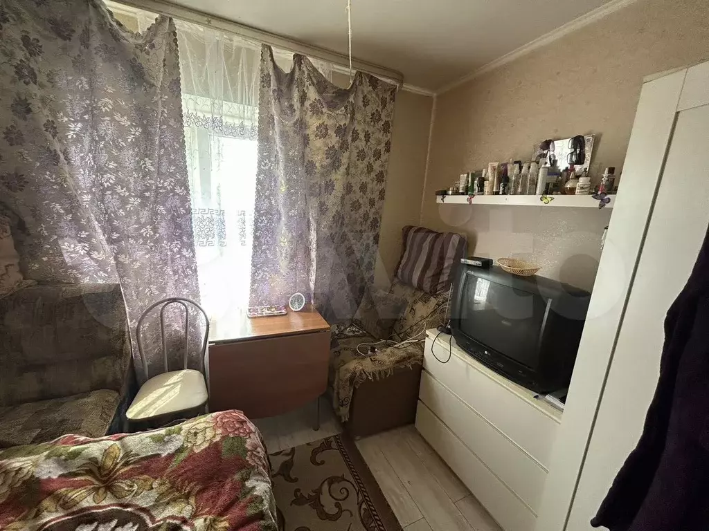 Комната 13 м в 4-к., 5/5 эт. - Фото 1