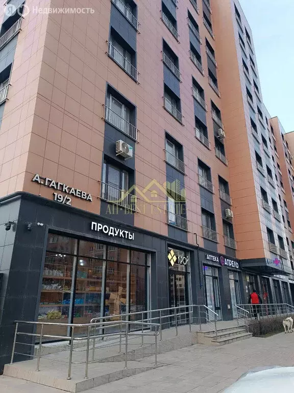 2-комнатная квартира: Владикавказ, улица Алихана Гагкаева, 19к1 (72 м) - Фото 1