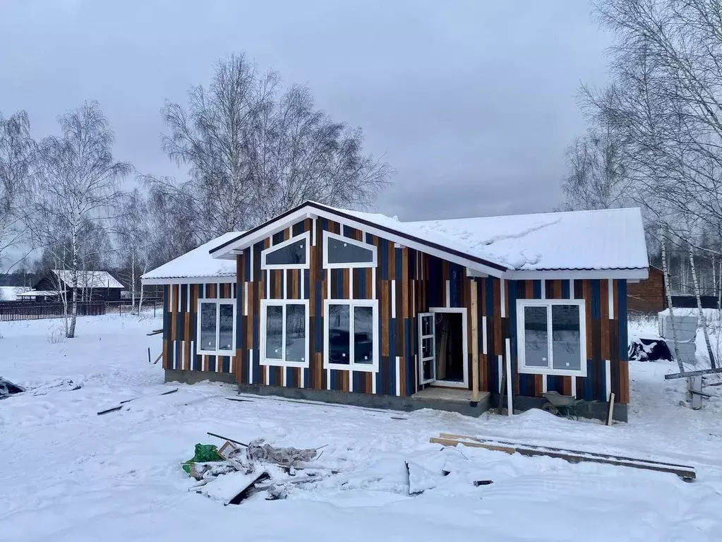 Дом в Владимирская область, Александровский район, Следневское ... - Фото 0