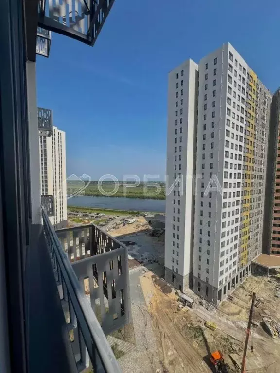 Студия Тюменская область, Тюмень ул. Краснооктябрьская, 10 (32.5 м) - Фото 1