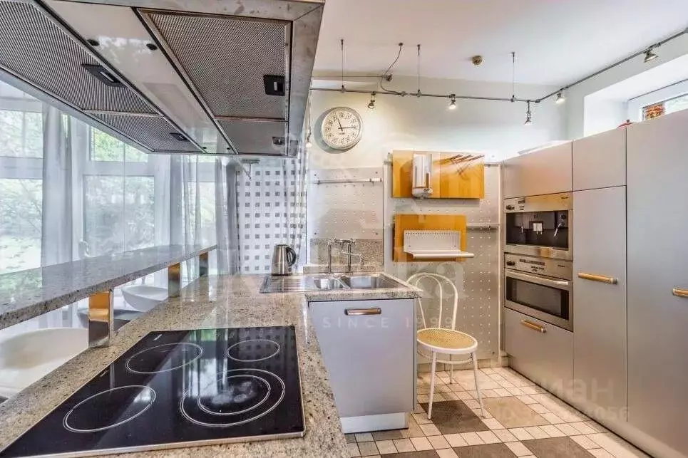 Дом в Московская область, Красногорск городской округ, с. Ильинское  ... - Фото 2