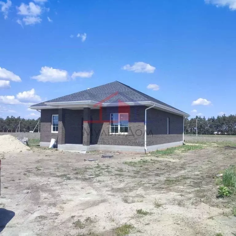 Дом в Белгородская область, Старооскольский городской округ, с. Озерки ... - Фото 1