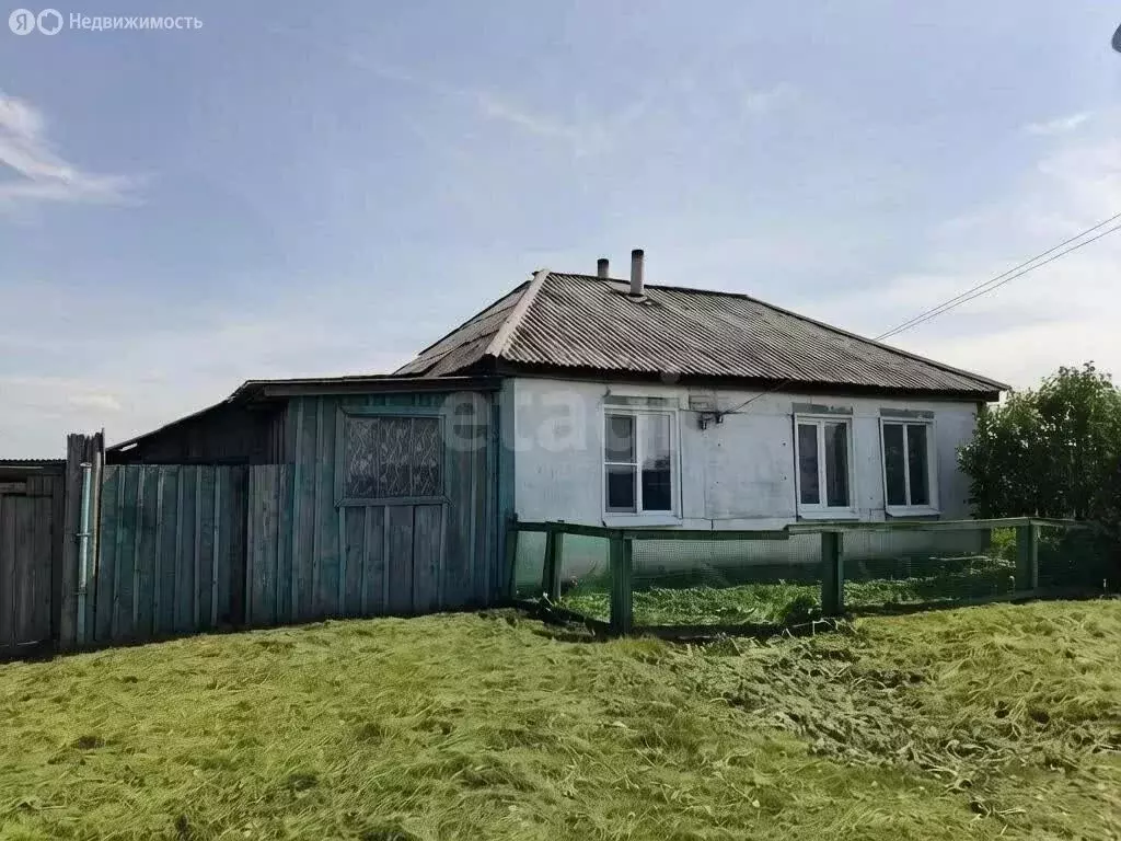 Дом в Свердловская область, Ирбитское муниципальное образование, село ... - Фото 1