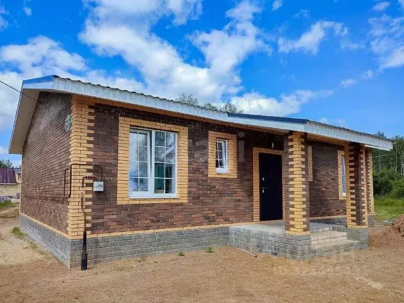 Дом в Ярославская область, Некрасовское рп ул. Советская, 67 (106 м) - Фото 1