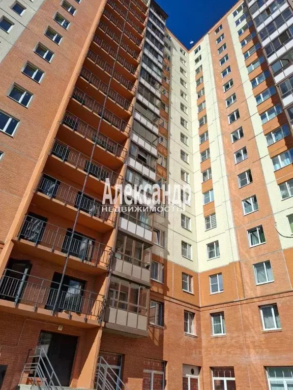 Студия Ленинградская область, Кировск бул. Партизанской Славы (28.6 м) - Фото 1