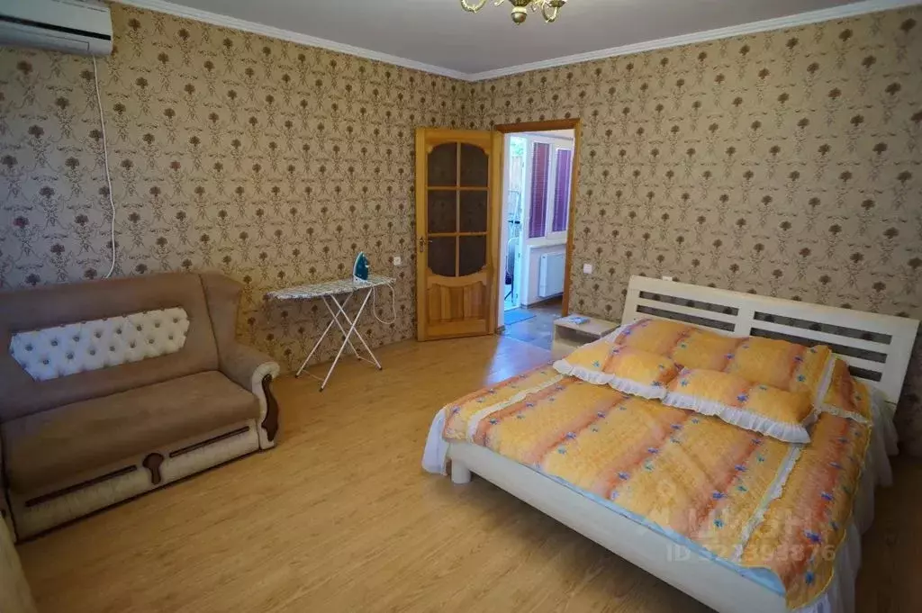 Комната Крым, Алушта ул. Карла Маркса, 64 - Фото 1