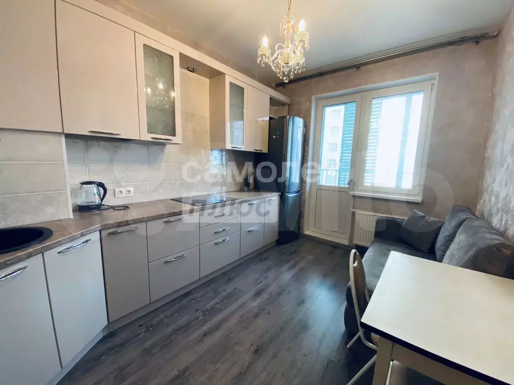 1-к. квартира, 50 м, 8/21 эт. - Фото 1