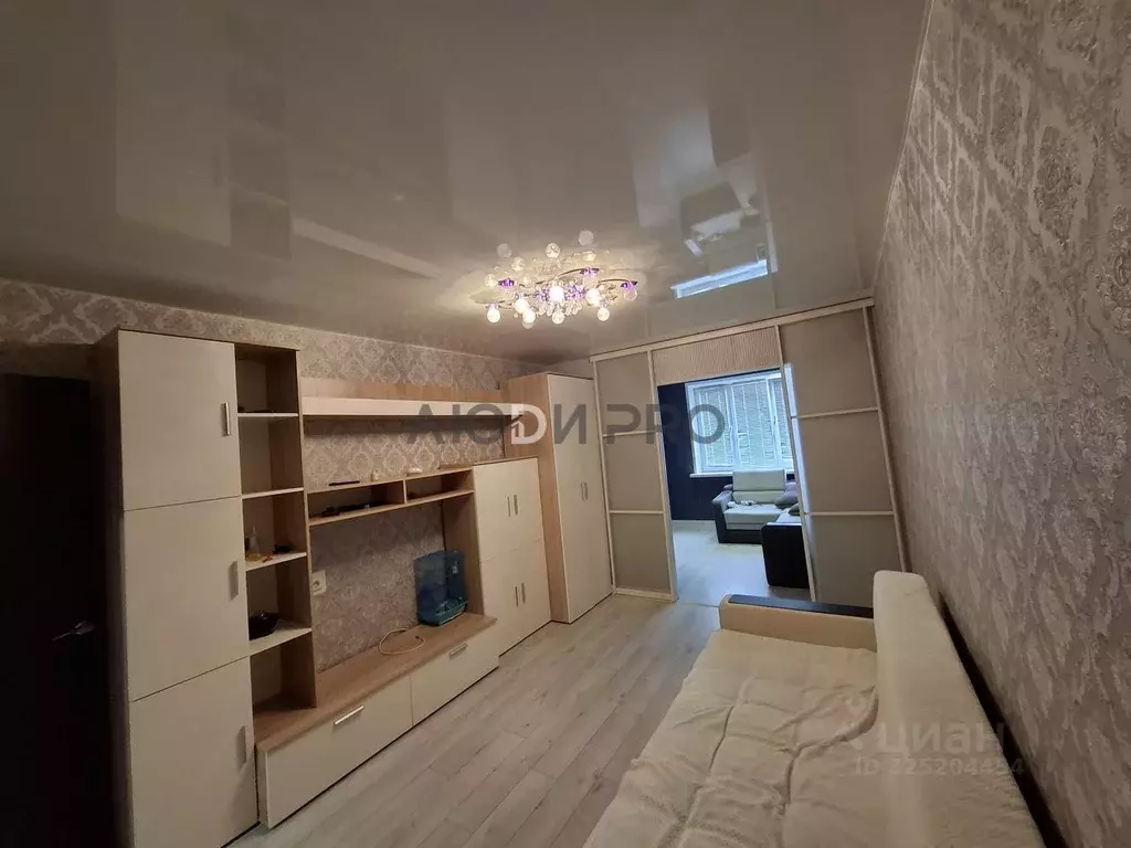 2-к кв. Кировская область, Киров Заводская ул., 6 (57.0 м) - Фото 1