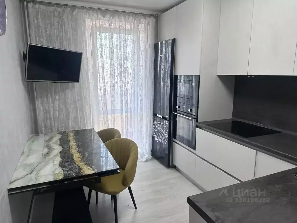 2-к кв. Татарстан, Альметьевск просп. Строителей, 76 (60.0 м) - Фото 2
