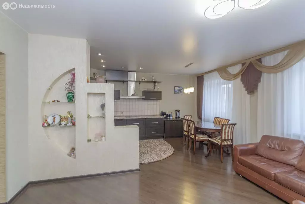 3-комнатная квартира: Новосибирск, улица Орджоникидзе, 30 (95.7 м) - Фото 1