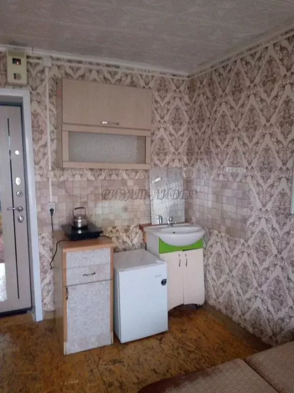Комната 14 м в 1-к., 2/5 эт. - Фото 1