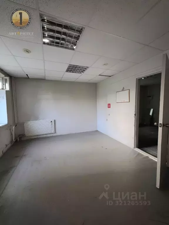 Помещение свободного назначения в Вологодская область, Череповец ул. ... - Фото 1