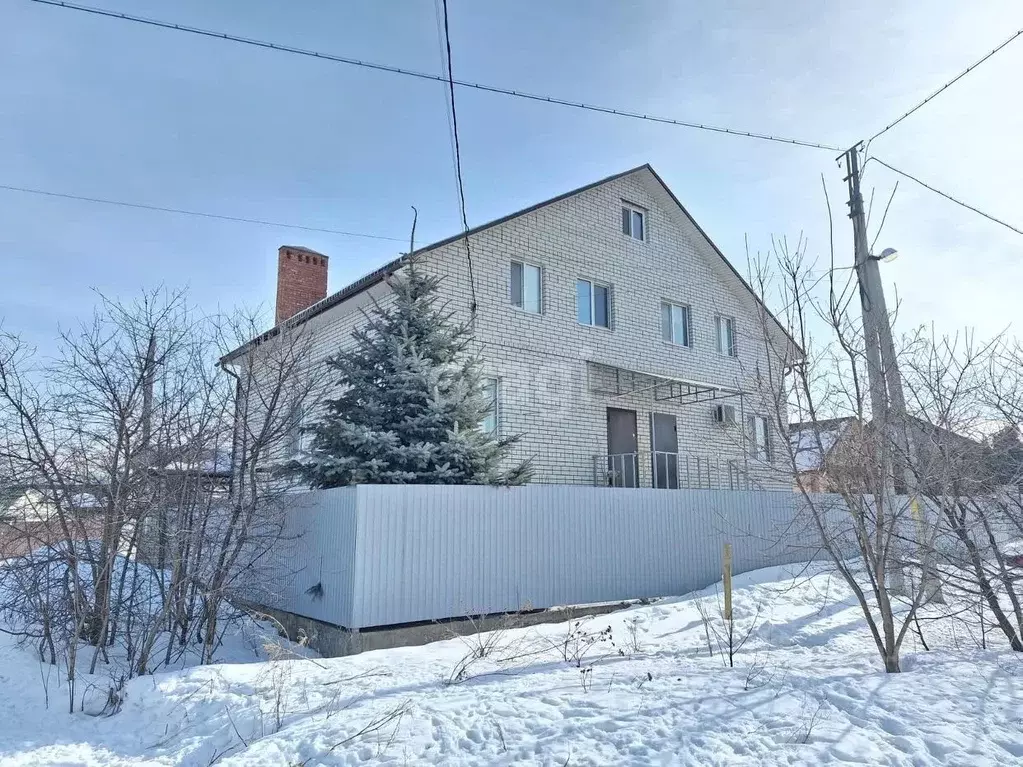 Дом в Саратовская область, Саратов Широкая ул., 23 (414 м) - Фото 0