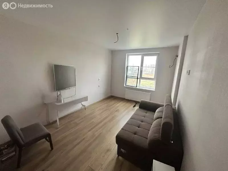 1-комнатная квартира: Батайск, улица Ушинского, 31к1 (40 м) - Фото 1