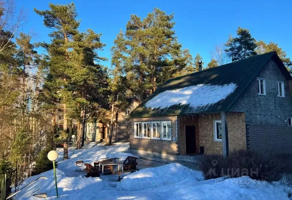 Дом в Ленинградская область, Выборгский район, Приморское городское ... - Фото 1