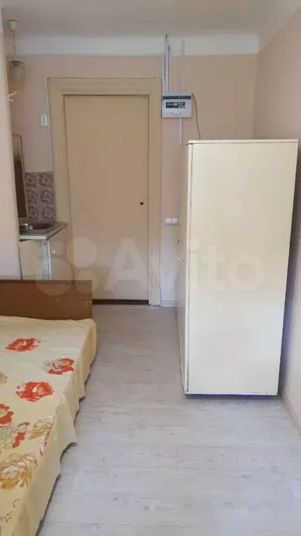 Комната 9 м в 6-к., 3/3 эт. - Фото 1