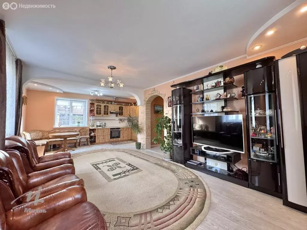 Дом в Барнаул, улица Мамонтова (175.4 м) - Фото 1