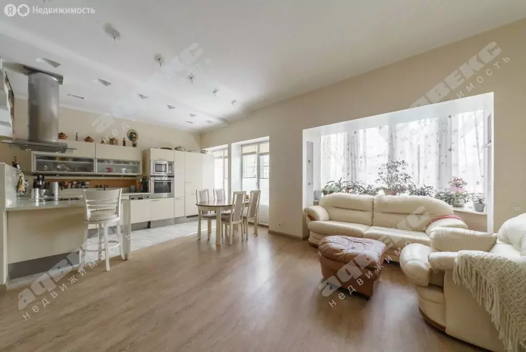 4-комнатная квартира: Санкт-Петербург, проспект Динамо, 23 (165.2 м) - Фото 1