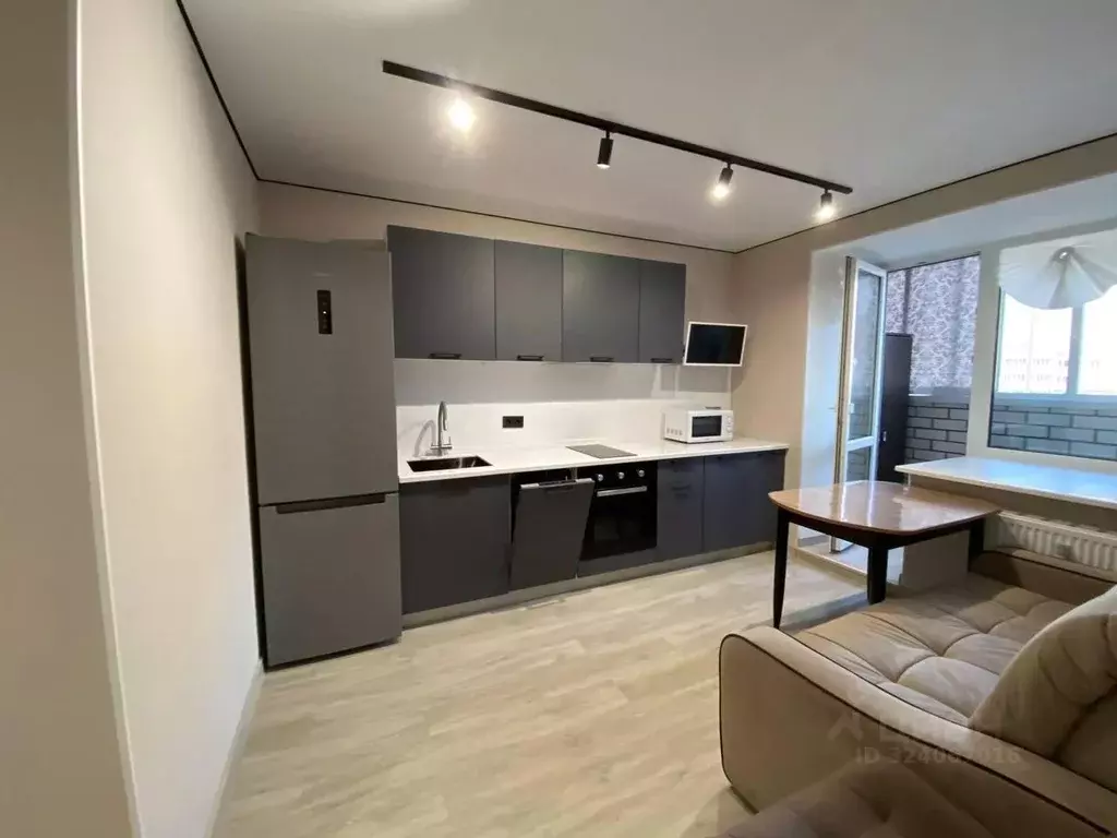 1-к кв. Тюменская область, Тюмень Амурская ул., 39 (45.0 м) - Фото 1