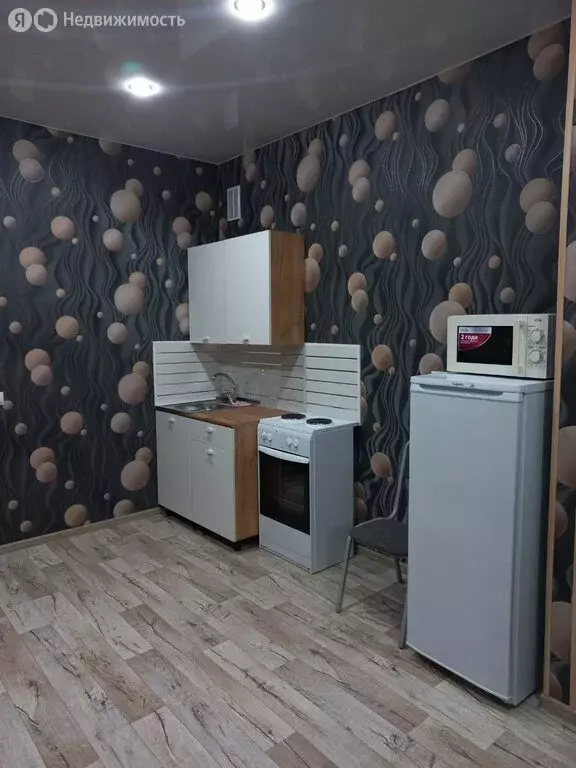 Квартира-студия: Ялуторовск, улица Свободы, 238 (21 м) - Фото 1