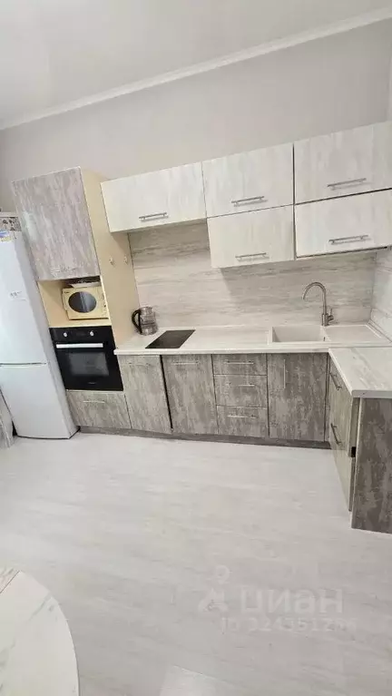 1-к кв. Кемеровская область, Кемерово ул. Серебряный Бор, 8 (39.8 м) - Фото 2