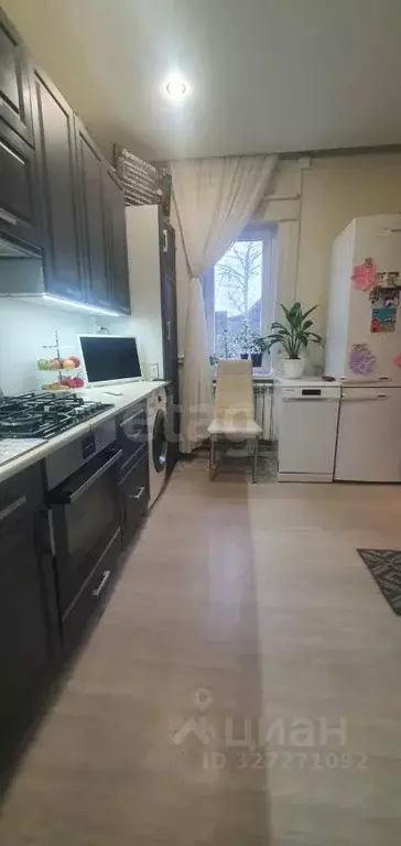 3-к кв. Псковская область, Печоры Юрьевская ул., 56 (58.9 м) - Фото 1