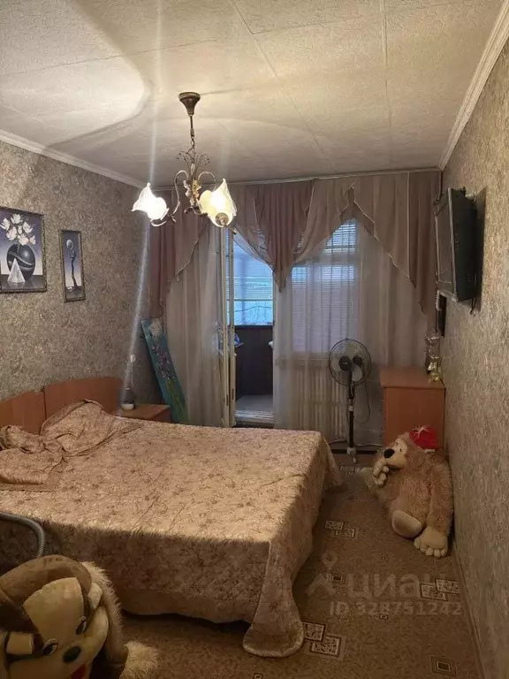 3-к кв. Волгоградская область, Волгоград ул. Землячки, 26 (66.5 м) - Фото 1
