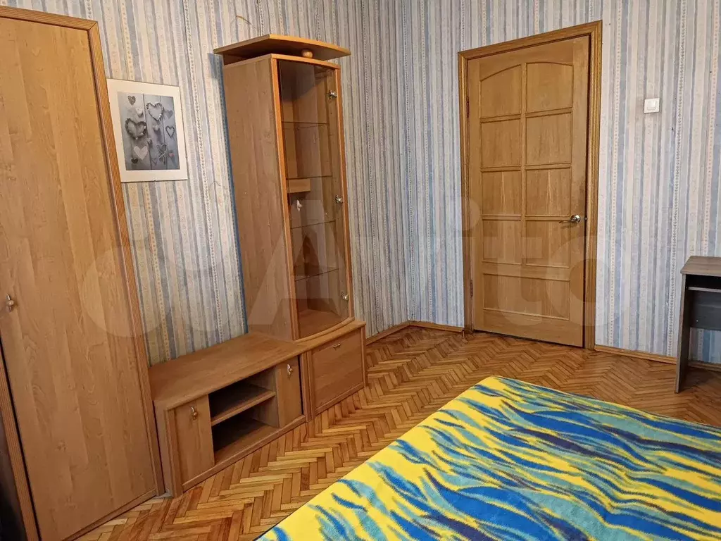 Комната 20 м в 3-к., 2/5 эт. - Фото 0