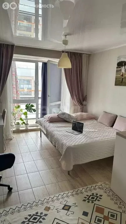 1-комнатная квартира: Тюмень, улица Ю.-Р.Г. Эрвье, 24к4 (42 м) - Фото 0