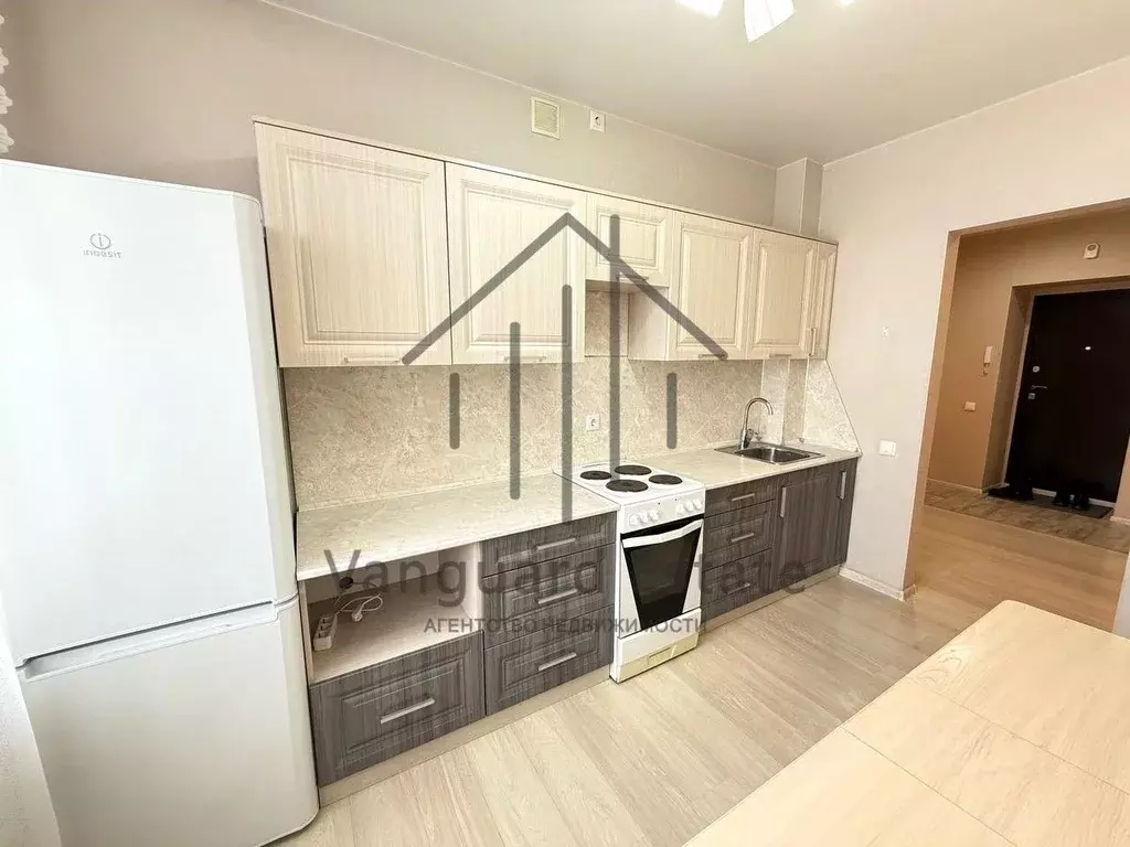 2-к кв. Алтайский край, Барнаул ул. Антона Петрова, 221Г/3 (57.4 м) - Фото 2