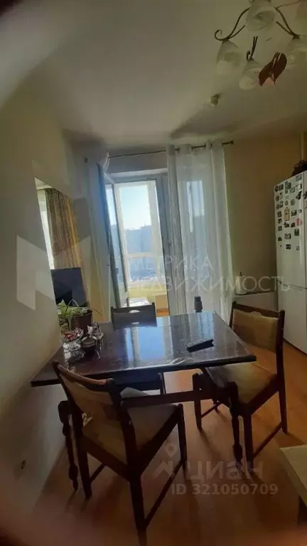 2-к кв. Тюменская область, Тюмень ул. Николая Зелинского, 19 (61.2 м) - Фото 1