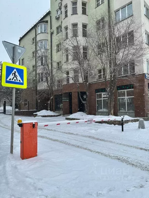 Гараж в Свердловская область, Екатеринбург ул. Красноармейская, 37 (30 ... - Фото 0