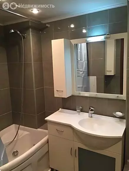2-комнатная квартира: село Усть-Ишим, Школьная улица, 8 (44 м) - Фото 0