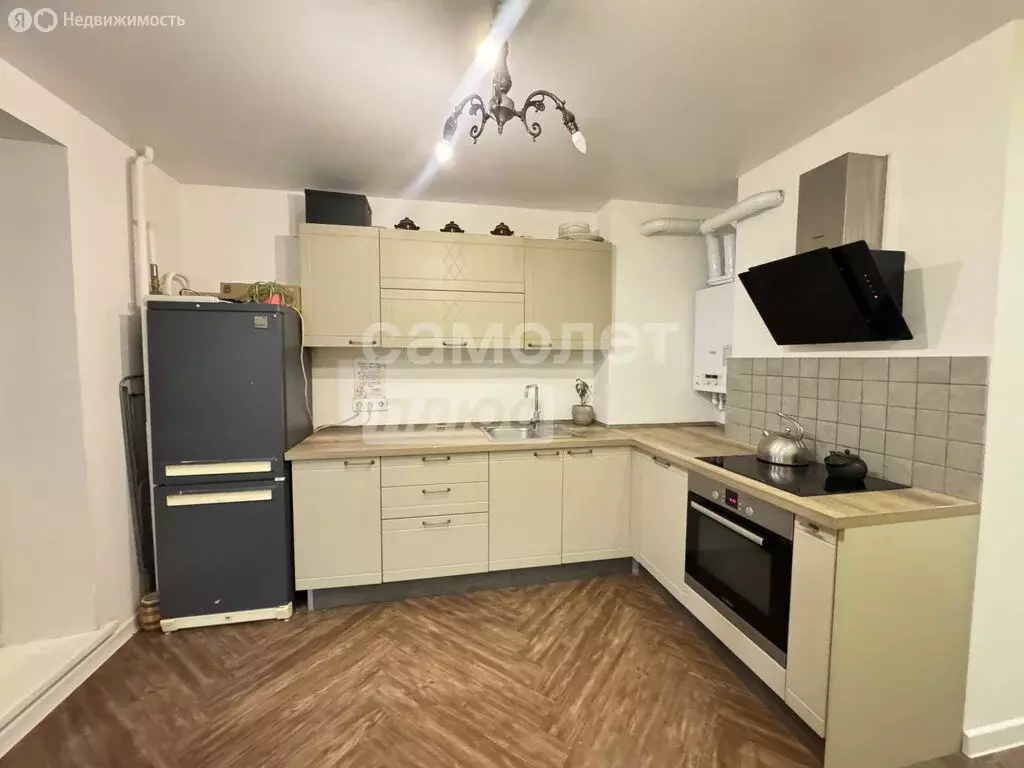 3-комнатная квартира: Ижевск, улица Льва Толстого, 7 (61 м) - Фото 1