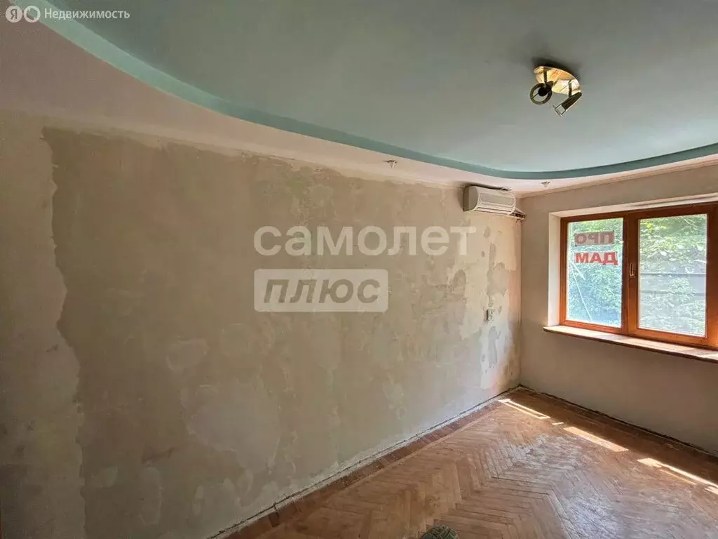 2-комнатная квартира: Краснодар, улица Стасова, 143 (43 м) - Фото 0