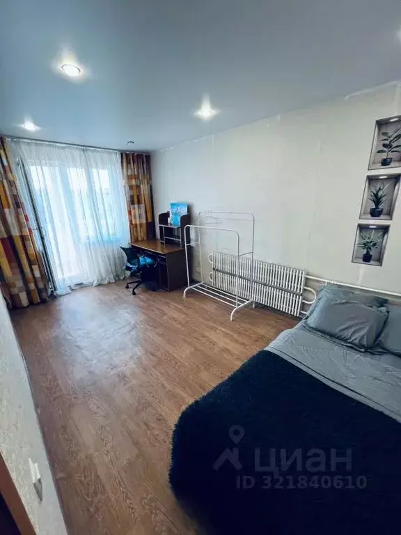 2-к кв. Волгоградская область, Волгоград ул. 8-й Воздушной Армии, 33 ... - Фото 1