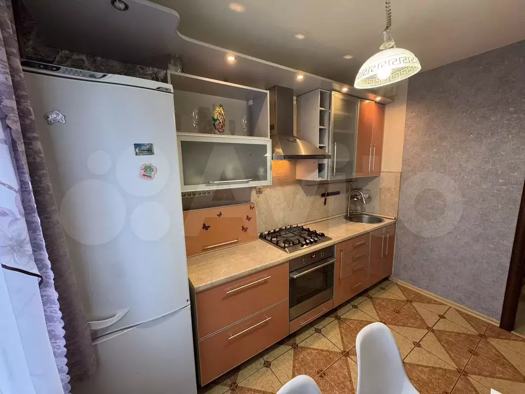 2-к. квартира, 60 м, 3/9 эт. - Фото 1