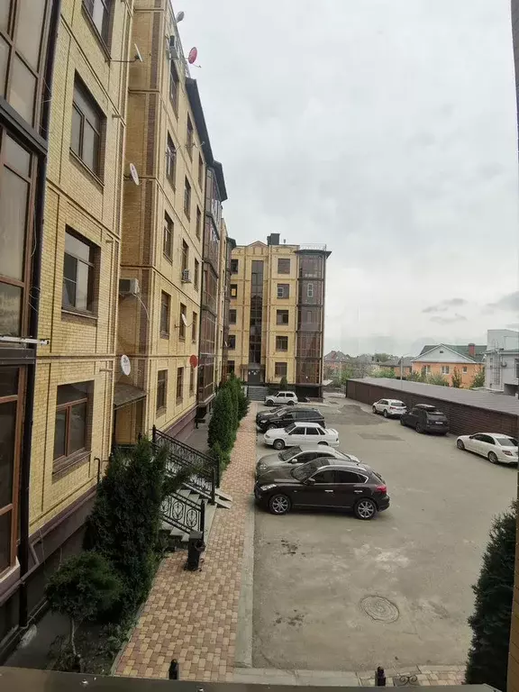 2-к. квартира, 64 м, 2/5 эт. - Фото 0