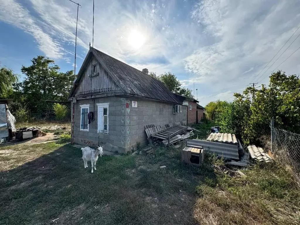 Дом в Краснодарский край, Гулькевичский район, Венцы-Заря с/пос, ... - Фото 1